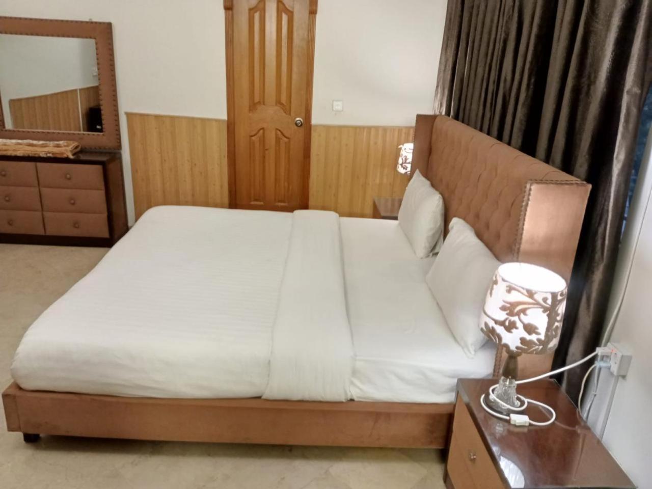 Infinity Villa Islamabad Buitenkant foto