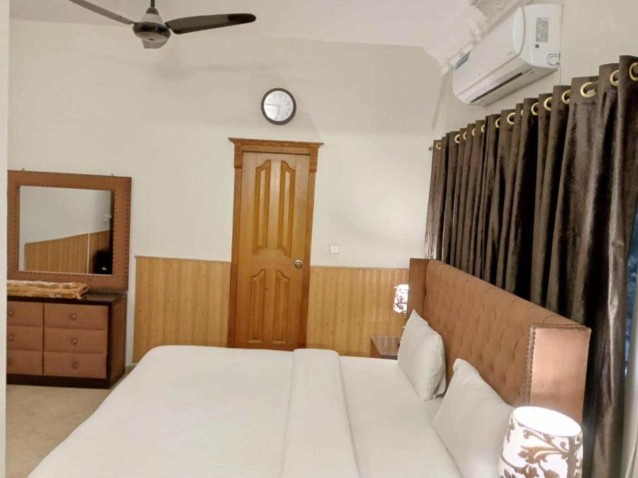 Infinity Villa Islamabad Buitenkant foto